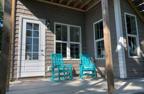 Wilmington House | Bradley Creek Scenic View