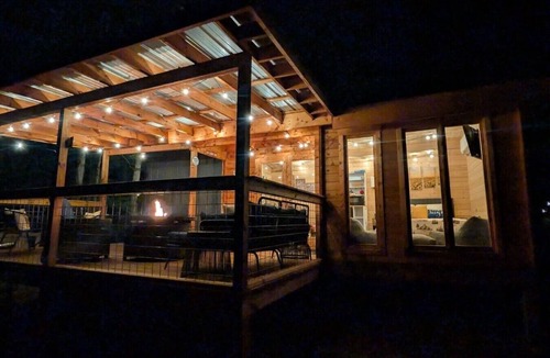 Coalmont Cabin | Brand New Cabin For Couples On 18 Acres Near The Caverns And Waterfalls