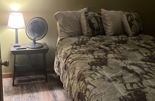 Hinton Cabin | Brand New Cabin on Greenbrier/New Room