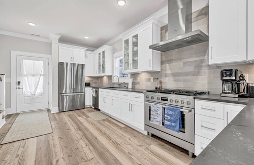 Wilmington House | Brand New, Spacious 5BR Retreat - Close to Beach, Downtown Wilmington & Dining
