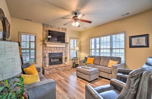 Branson West Villa | Branson West Villa w/Golf Course View & Pool!