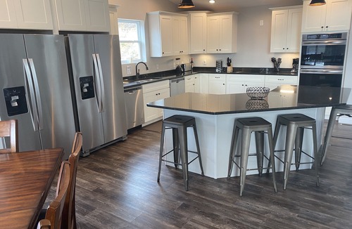 La Follette House | Breathtaking 6Bd/6 Bath/PRIVATE DOCK All The Bells and Whistles!