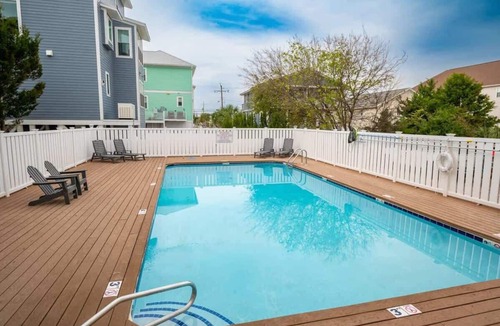 North Carolina Coast Condo | Breezy Sunrise Retreat