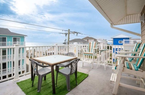 North Carolina Coast Condo | Breezy Sunrise Retreat