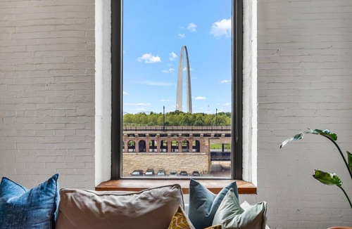 Downtown St. Louis Apartment | Brick & Bed, Riverfront Lofts, P 4J