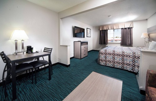 Fremont Hotel | BridgePointe Advantage by BPhotels