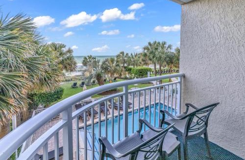 Myrtle Beach Apartment | Bright atmosphere Oceanfront Breakers Sailfish