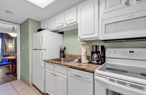 Myrtle Beach Apartment | Bright atmosphere Oceanfront Breakers Sailfish