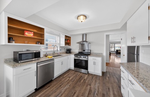 Niles House | Bright & Spacious 2BR Home in Niles, IL - Ideal for Remote Work & Extended Stays