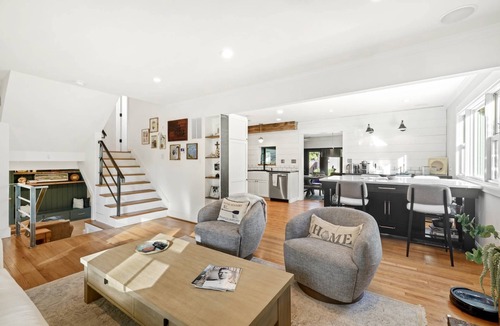 Annapolis House | Brilliantly Updated Multi-Level Walkable to Navy Stadium & Close to Historic Downtown Annapolis