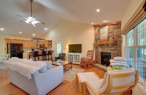 Byrdstown House | Bring Your Boat! 'All Decked Out' Byrdstown Home