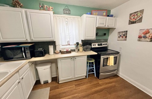 Meridian-Kessler House | ☆ Broadripple| Restaurants| Bars| Bonfire| Parking