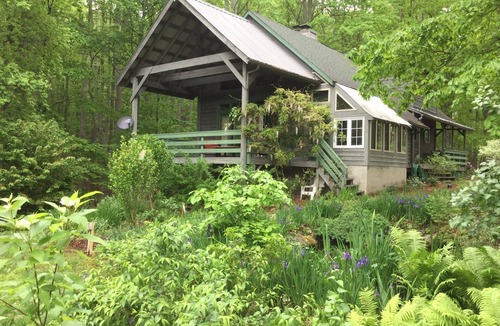Blacksburg House | Brush Mtn Wilderness Lodge adjoining Jefferson Nat'l Forest 6.5 mi. to VT Campus