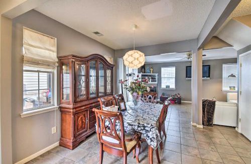 Hampton House | Buckroe Beach Retreat 5 Min to the Sand