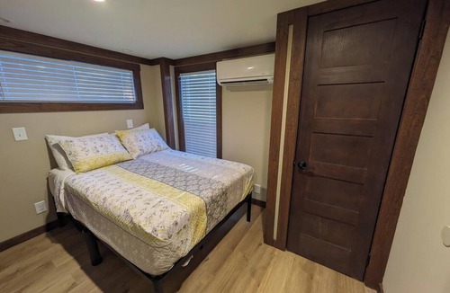 Sherrills Ford Cabin | C-59 Rustic Cabin on Lake Norman