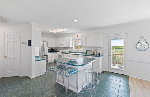 Holden Beach House | "C Mermaids" - Dune home, 4 bedrooms/3.5 bath