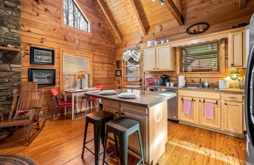 Walland House | Cabin at Moss Ridge
