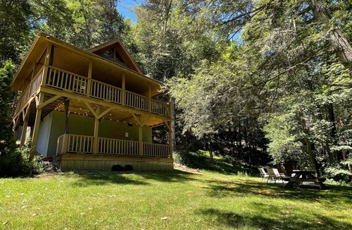 Mustoe Cabin | CABIN MINS TO SNOWSHOE-RESORT,BIKING,HIKING,MOTORCYCLE RIDING