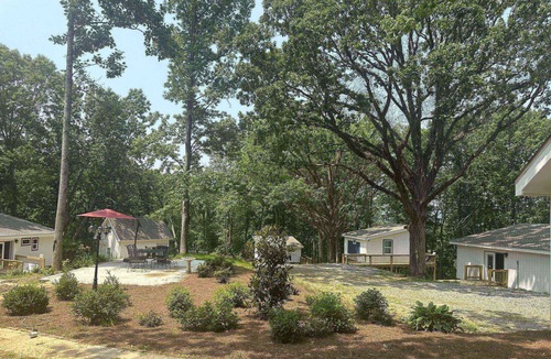 Wildwood Cabin | Cabin-Private deck-View of woods-15 mins to Chattanooga-Hiking-Additional cabins for larger groups