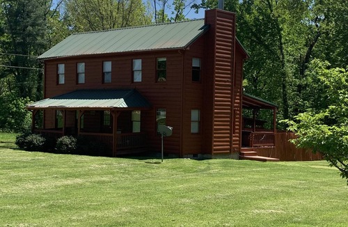 Rogers Cabin | Cabin with a pool, hot tub, in Red River Gorge/Natural Bridge State Park area