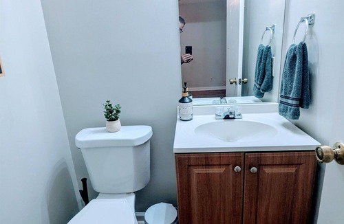 Calhoun House | Calhoun Executive Rental | Fast WiFi & Parking