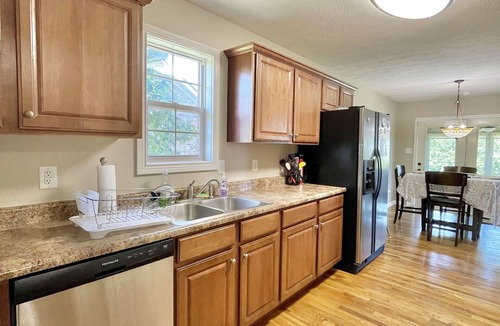 Nicholasville House | Cali-king beds. Best of Nicholasville! Koi pond relaxing backyard. 3 bed 2 bath