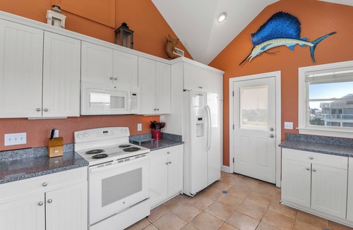 Wind Over Waves House | Calypso: Semi-Soundfront w/Pool | Wind Over Waves
