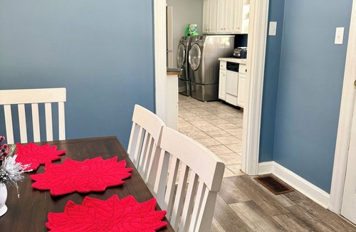 Hanover House | Campus Cottage: Cozy, Convenient, Captivating on Hanover College Campus