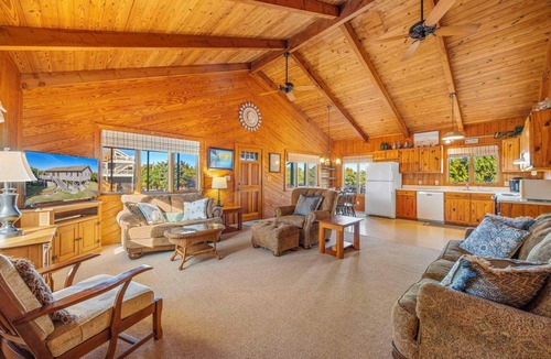 Avon House | Canalfront Dog Friendly Home w/Private Dock, Cmty Pool and Tennis/Pickleball