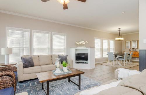 North Carolina Coast House | Carolina Comfort Lower by Bryant Real Estate
