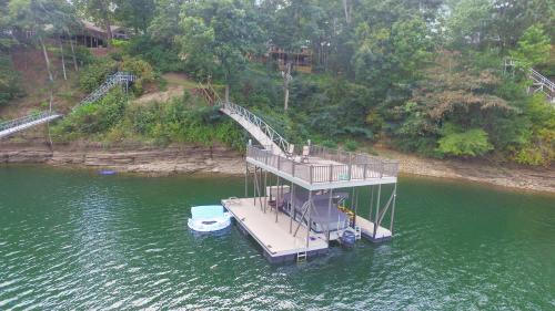 Cullman House | Carols Cottage - Double Decker Dock! Popular Location!
