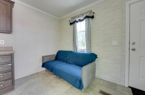 Cassopolis House | Cassopolis Cabin w/On-Site Fishing Pier!