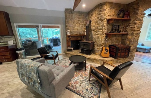 Sunset House | Cedar Creek Oasis in Sunset, SC