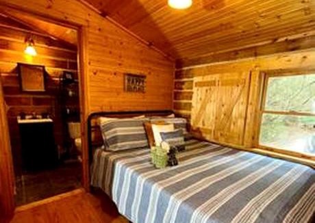Birdseye House | Cedar Gap Hideaway in Indiana