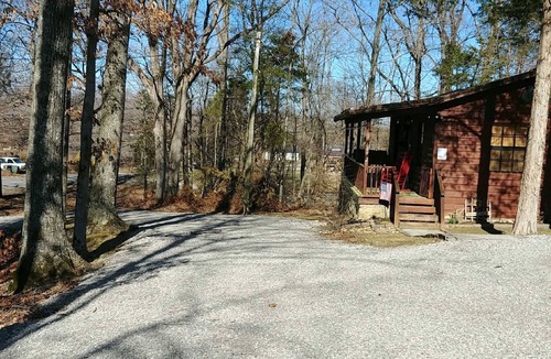 Byrdstown Cabin | Cedar Ridge/Dale Hollow Lake, close to Star Point ,Eagle Cove and Sunset Marinas