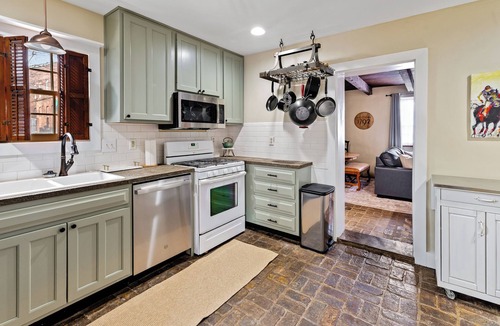 Bardstown Cottage | Celebrate 250 Years & Time Capsule opening Downtown!