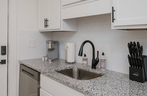 Civil Rights Historic District Condo | Central Suite B - 2 Bedrooms/King Bed/Parking