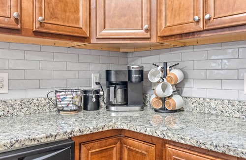 Opelika House | Central to RTJ, Downtown Auburn & Opelika - Sleeps 12 - Memory Foam Mattresses