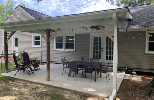 Burlington House | Centrally Located House, Minutes from Downtown Elon and Burlington