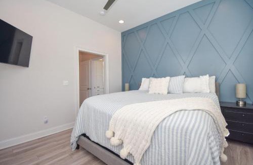 Dadeville House | Changes In Latitude