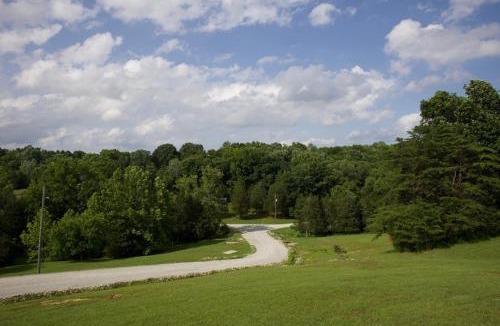 Shepherdsville House | Charlie Long Cabin - Active Heroes