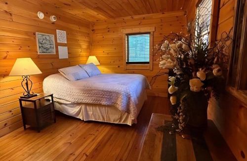 Shepherdsville House | Charlie Long Cabin - Active Heroes