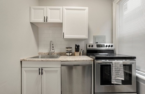 West Central Apartment | Charming 1-bedroom apartment in downtown Fort Wayne