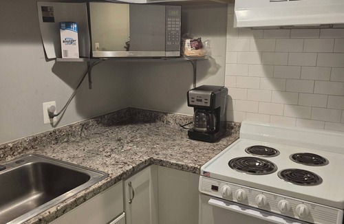 Upper Marlboro Apartment | Charming 2-bedroom apartment in welcoming Upper Marlboro with AC