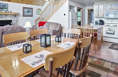 Murphy Cabin | Charming 2-bedroom cabin in fabulous Murphy, NC Next Chapter's Retreat
