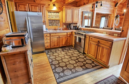 Laurel Springs Cabin | Charming 3-bedroom cabin in Laurel Springs, NC, perfect for family getaways.