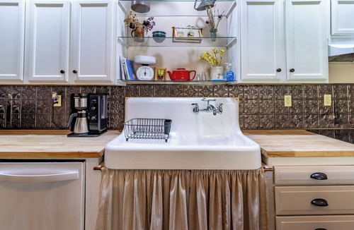 Flintstone House | Charming 3-bedroom farmhouse private 15 minutes to downtown Chattanooga