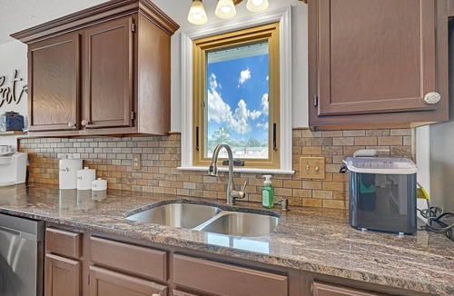 Silver Lake House | Charming 3-bedroom house close to area beachs, the river and downtown