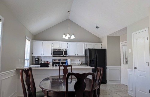 Jackson House | Charming 3-Bedroom Retreat with Fenced Yard & Fire Pit in North Jackson