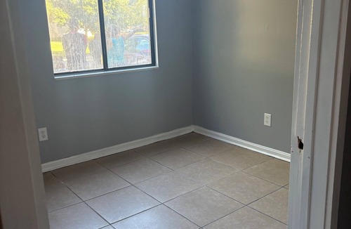 West Newton House | Charming 3-bedroom house in wonderful Indianapolis with AC